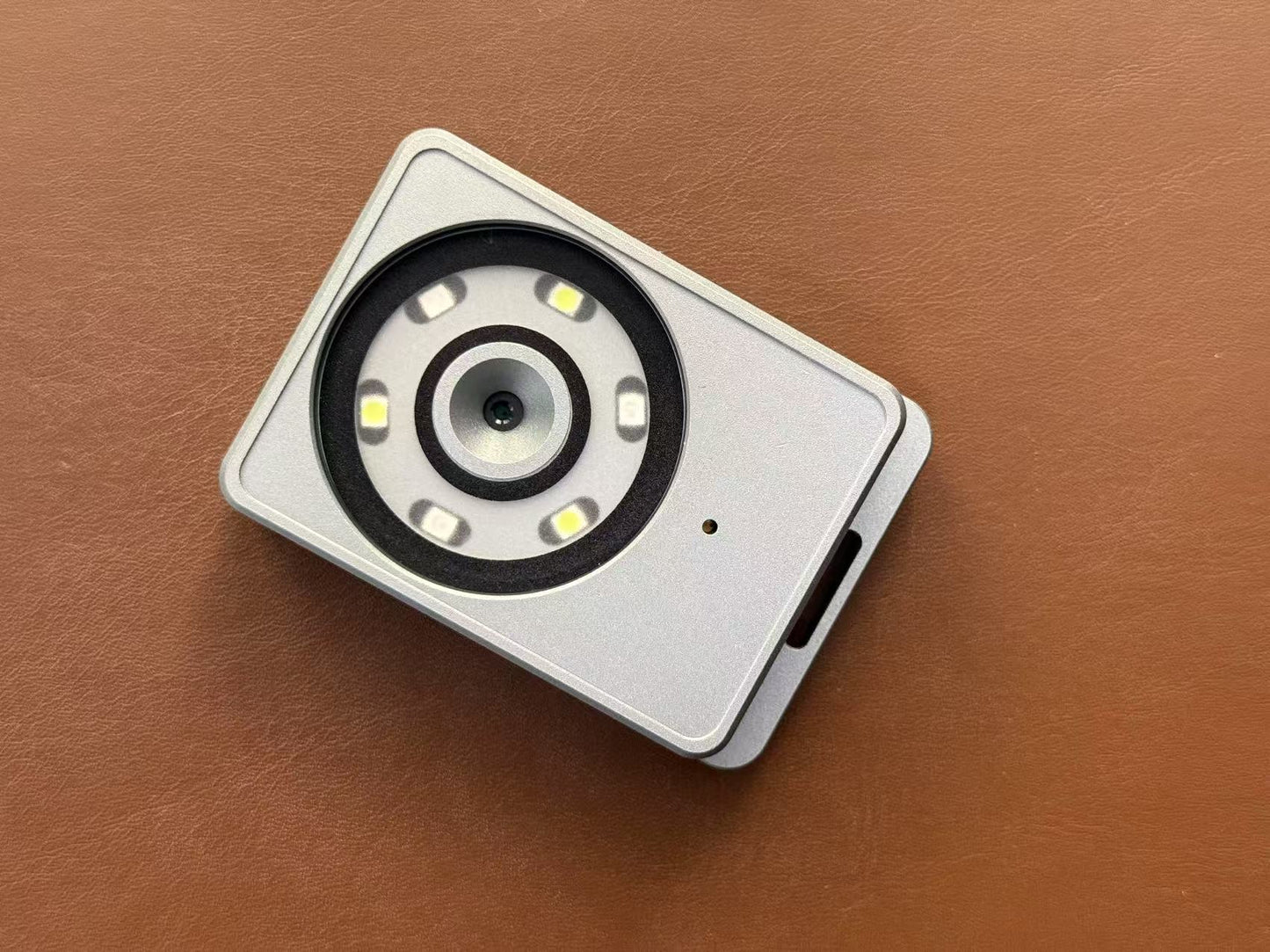 The Magic Loupe Cube that can take photos，19X Loupe Magnifier,Adjustable Focal Length Magnifier,Foldable Jewelry Magnifier Glass for Textile Optical,Embroidery,Circuit Board,Coins,etc.
